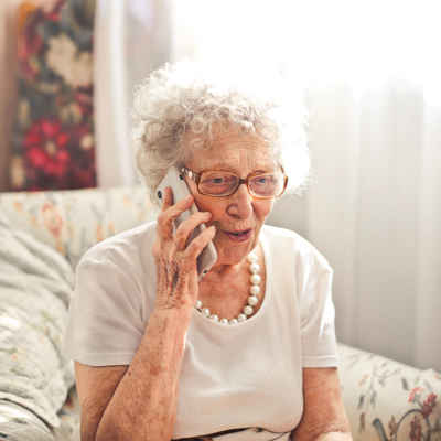 elderly-lady-on-phone2.jpeg