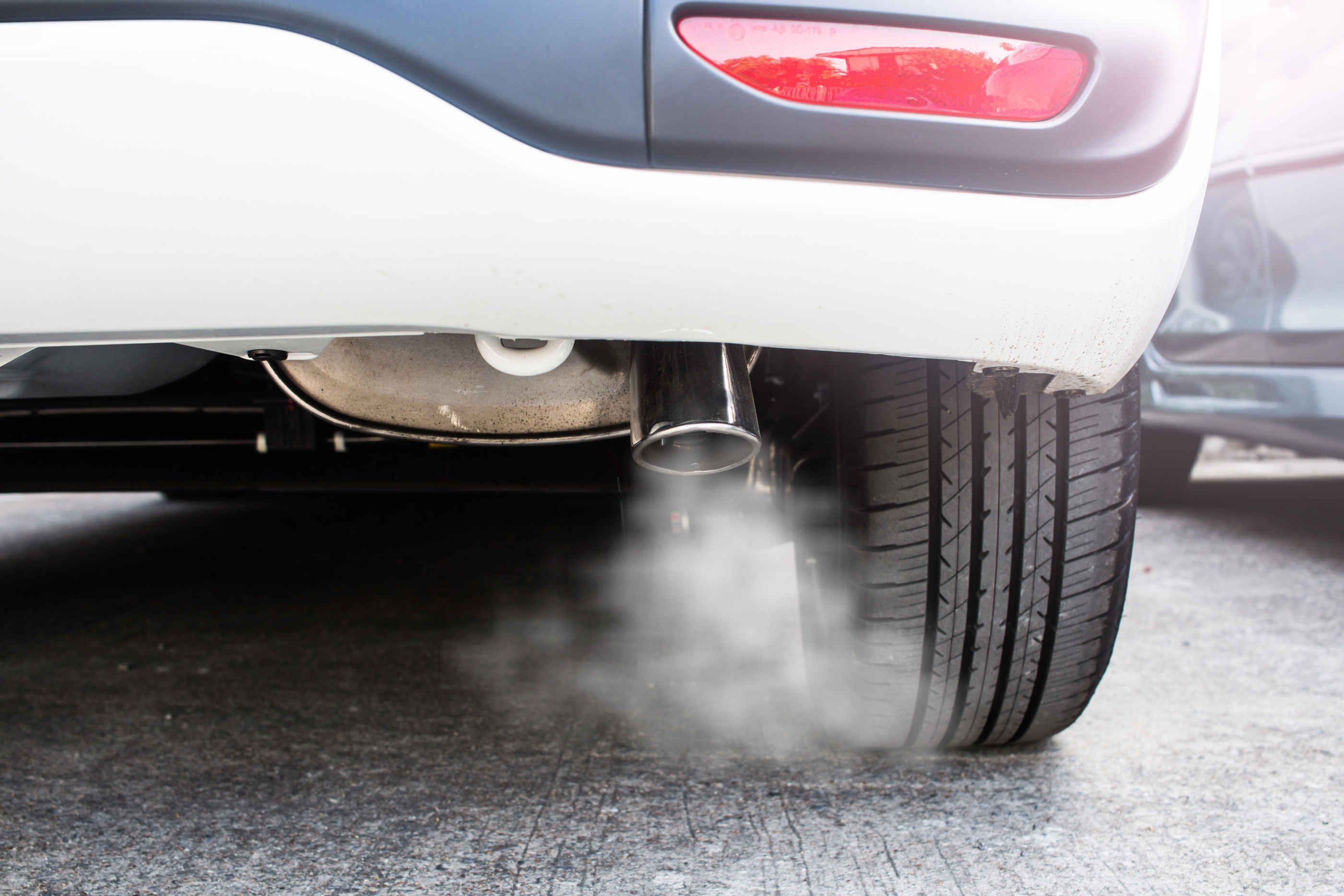 Car fumes, pollution, exhaust.jpeg