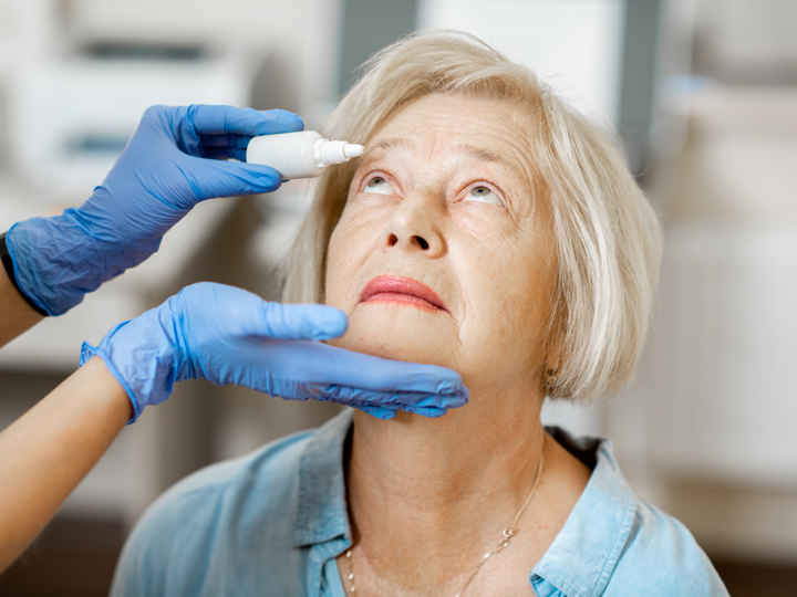 eye-drop-gloves.jpeg